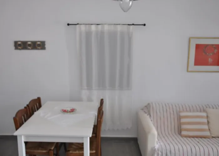 Vegera Beach House, Donoussa